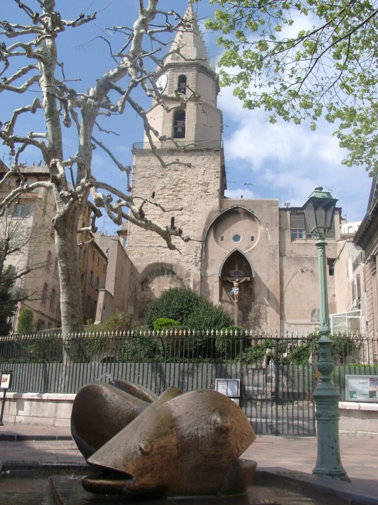 Église Notre-Dame-des-Accoules
WEBL'église Notre-Dame-des-Accoules est une ancienne collégiale médiévale située dans le quartier des Accoules à Marseille, rasée pendant la Révolution à l'exception du clocher …